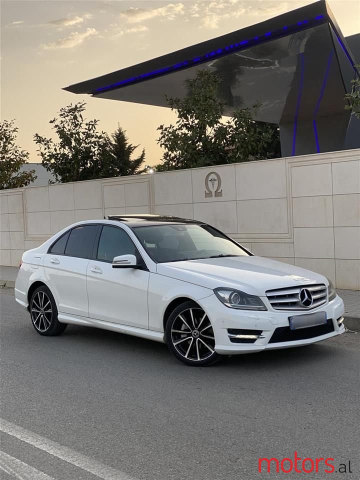 2013' Mercedes-Benz C 220 photo #1