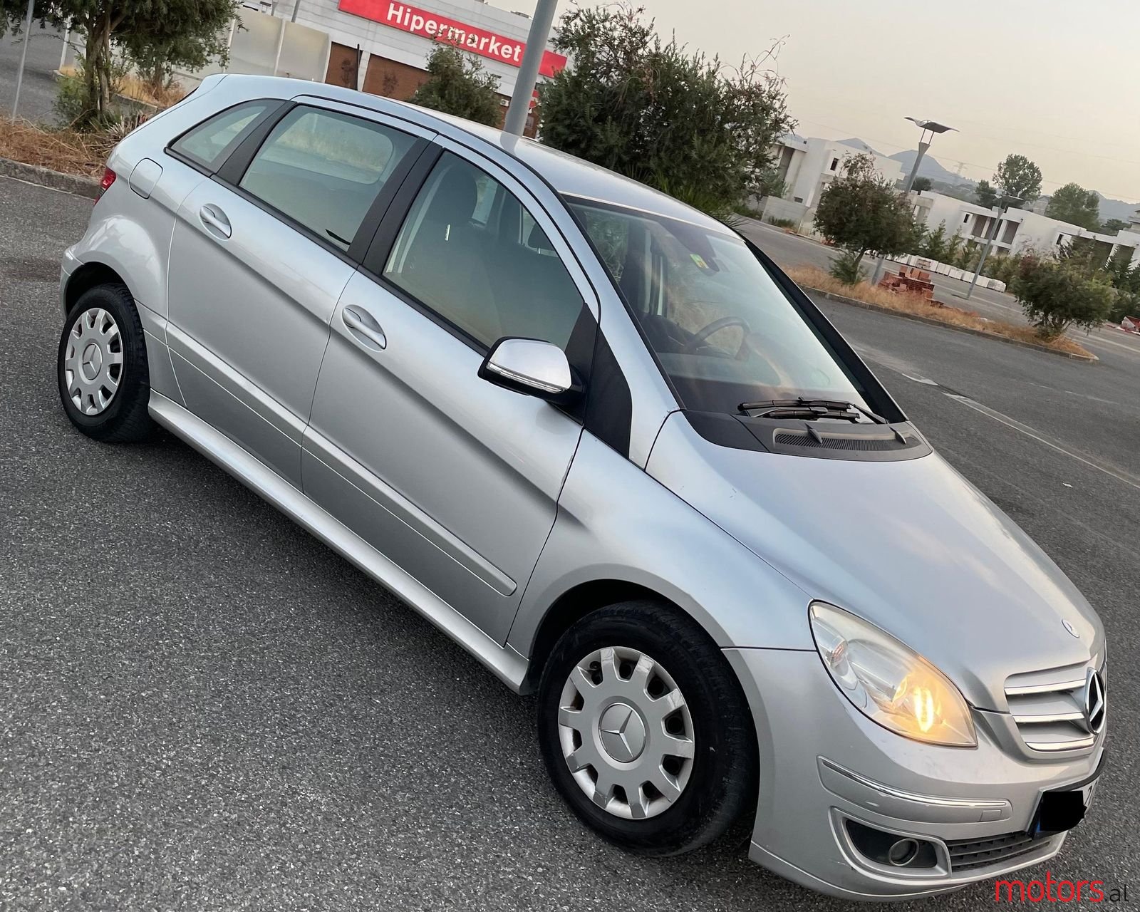 2010' Mercedes-Benz B 170 photo #2