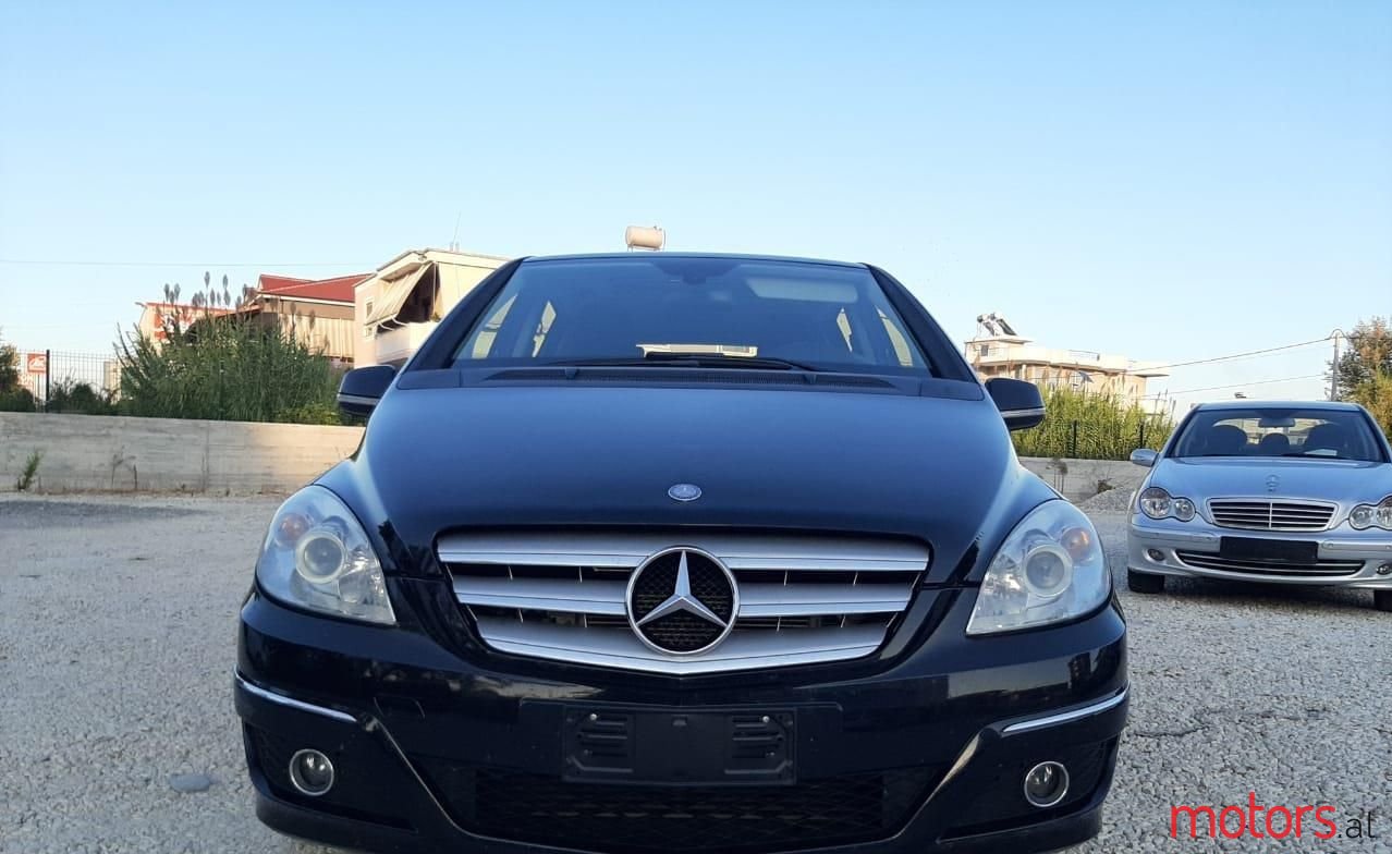 2010' Mercedes-Benz B 200 photo #5