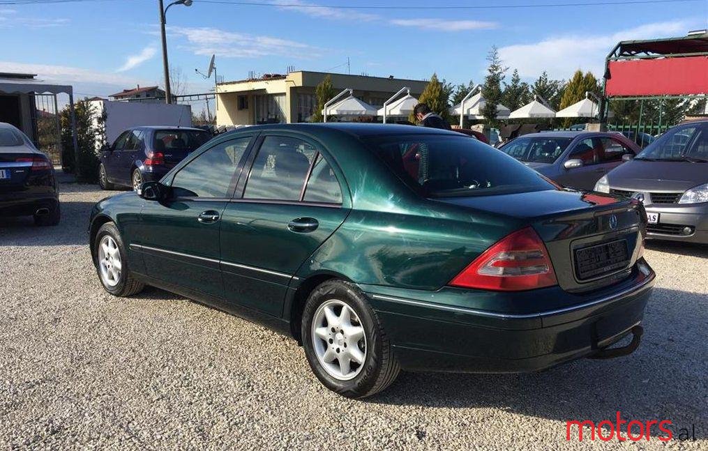 2002' Mercedes-Benz C 220 photo #1