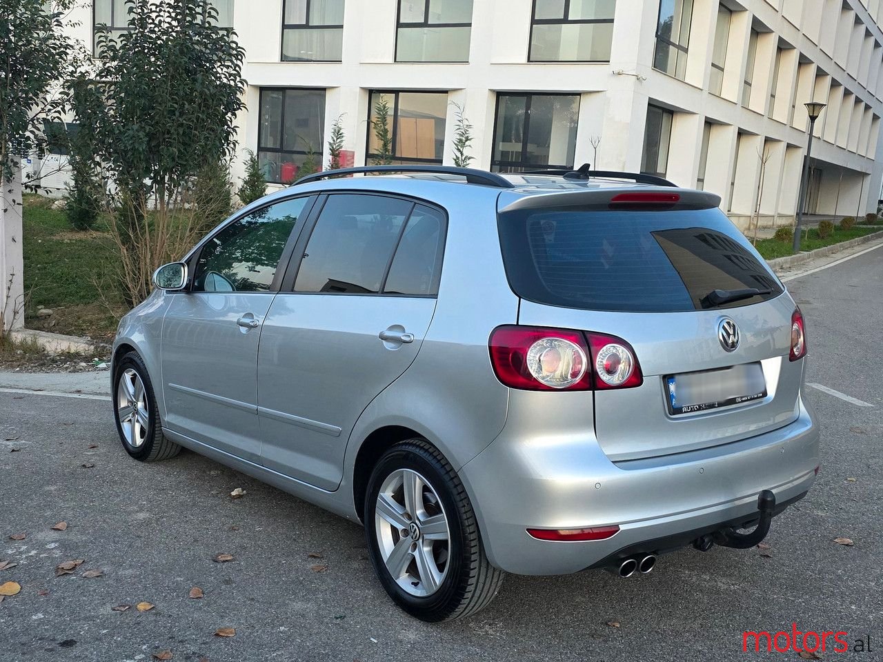 2009' Volkswagen Golf Plus photo #5