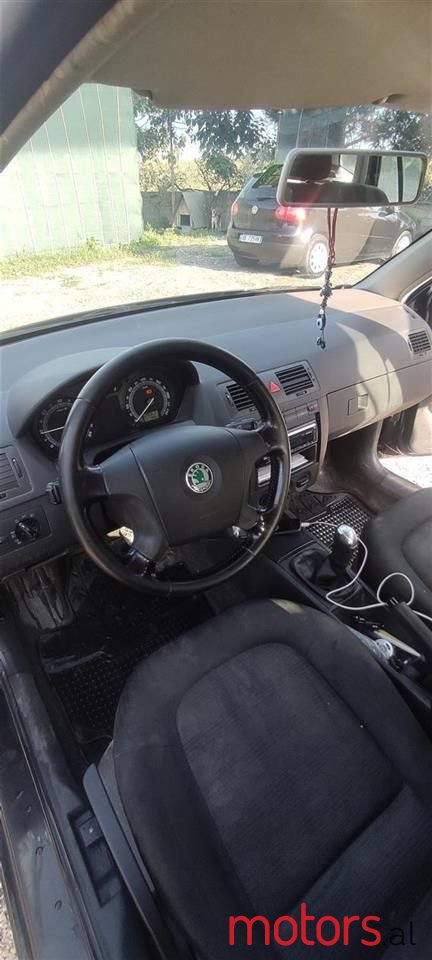 2004' Skoda Fabia photo #3