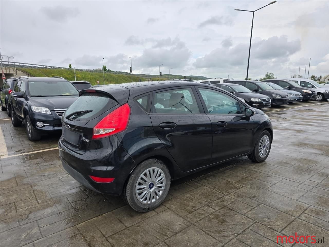 2011' Ford Fiesta photo #3