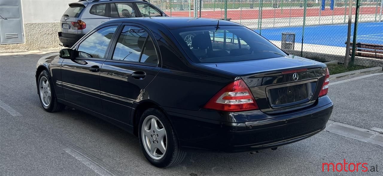 2005' Mercedes-Benz C 200 photo #3