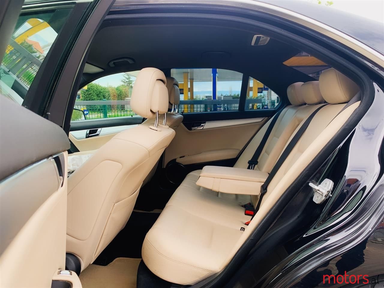 2008' Mercedes-Benz C 320 photo #5