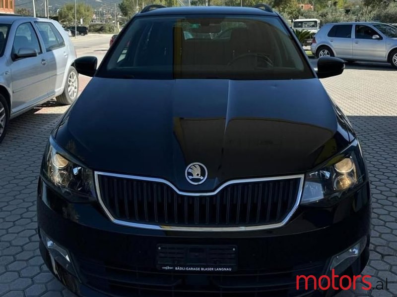 2015' Skoda Fabia photo #1