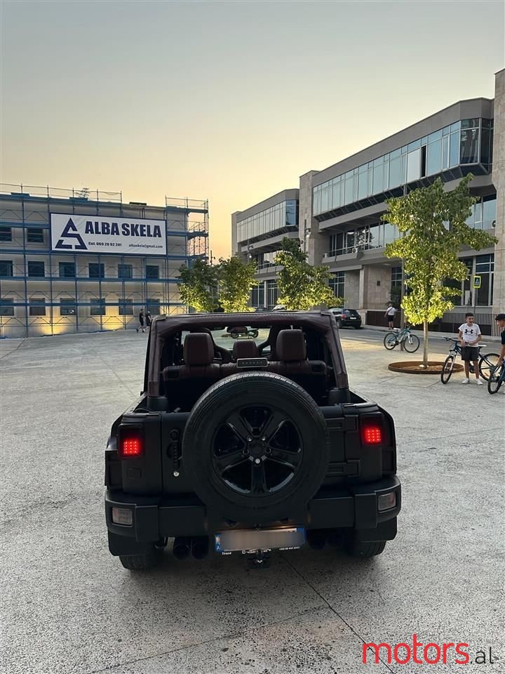 2016' Jeep Wrangler photo #2