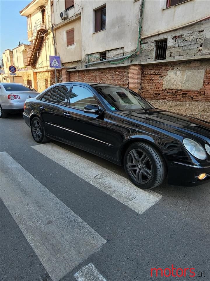 2008' Mercedes-Benz E 280 photo #2