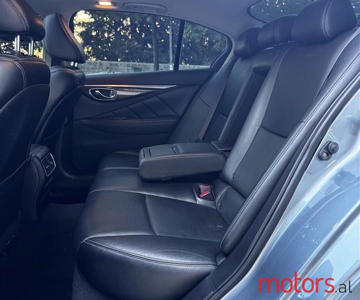 2014' Infiniti Q50 photo #4
