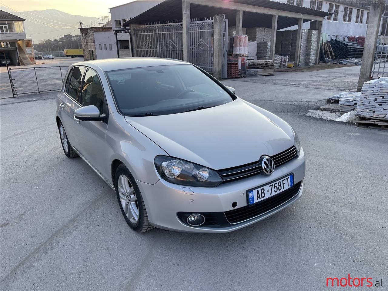 2010' Volkswagen Golf photo #6