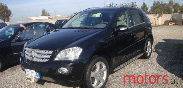 2007' Mercedes-Benz ML-Class photo #2