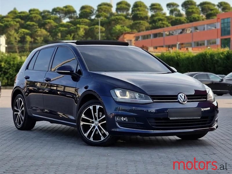 2013' Volkswagen Golf photo #4