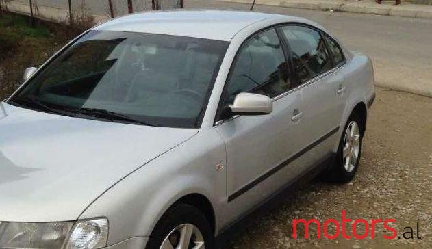 1997' Volkswagen Passat photo #1