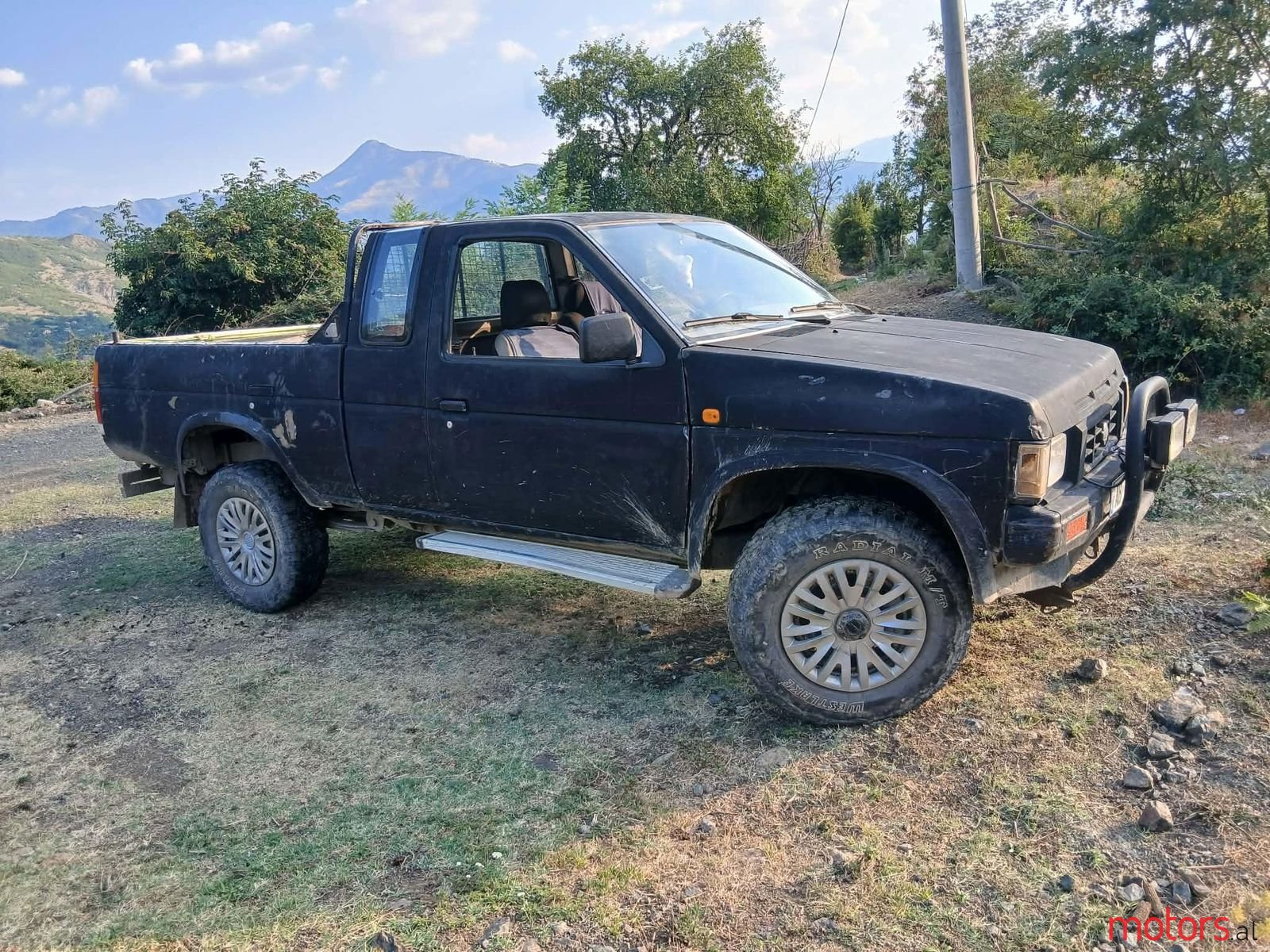 1994' Nissan King Cab photo #2
