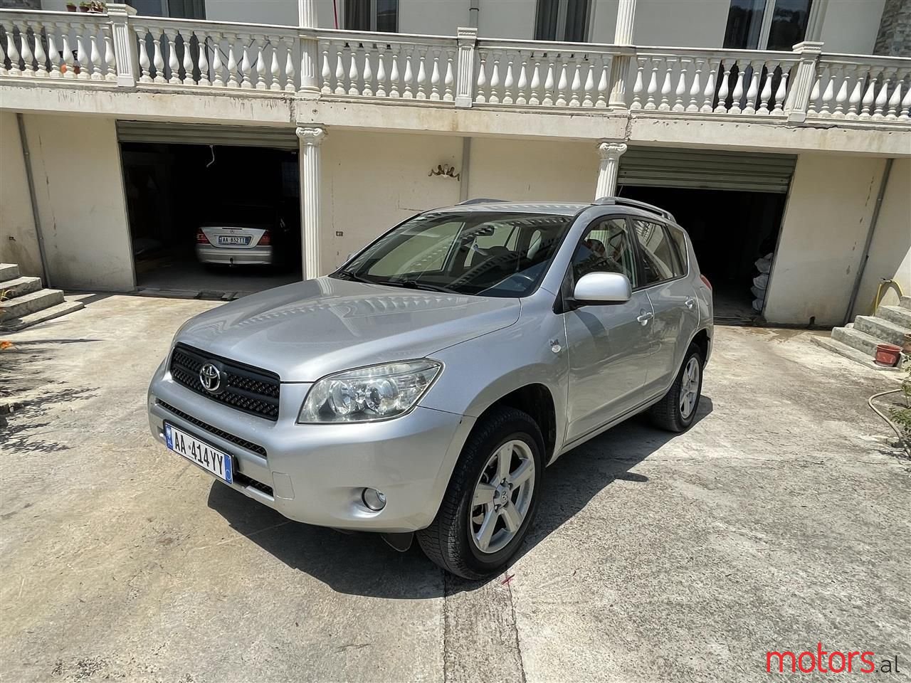 2006' Toyota RAV4 photo #1