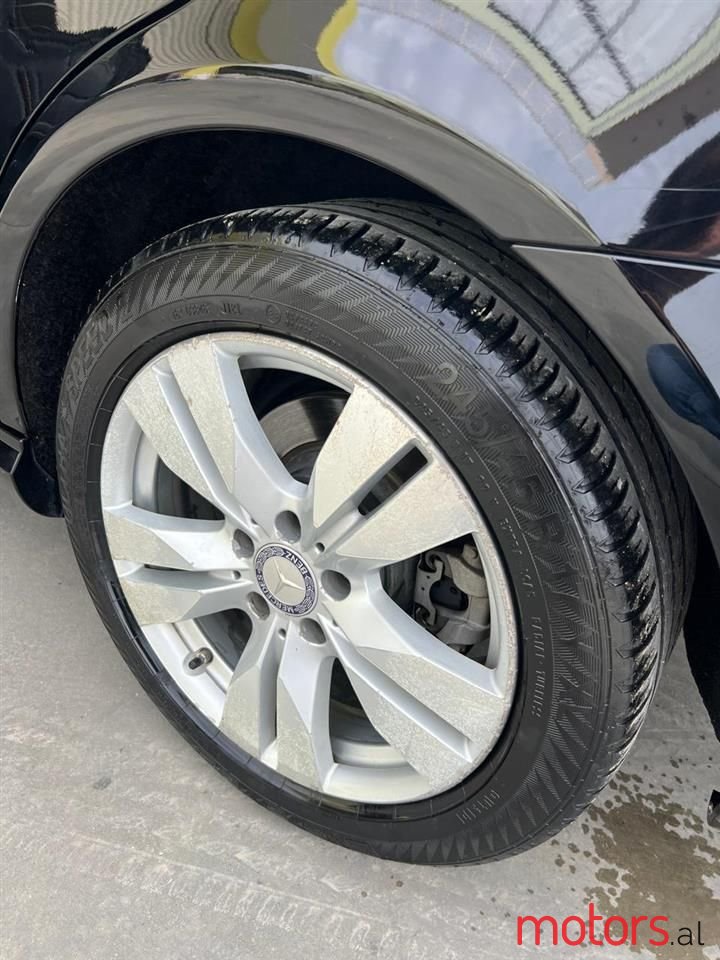 2013' Mercedes-Benz E 350 photo #4