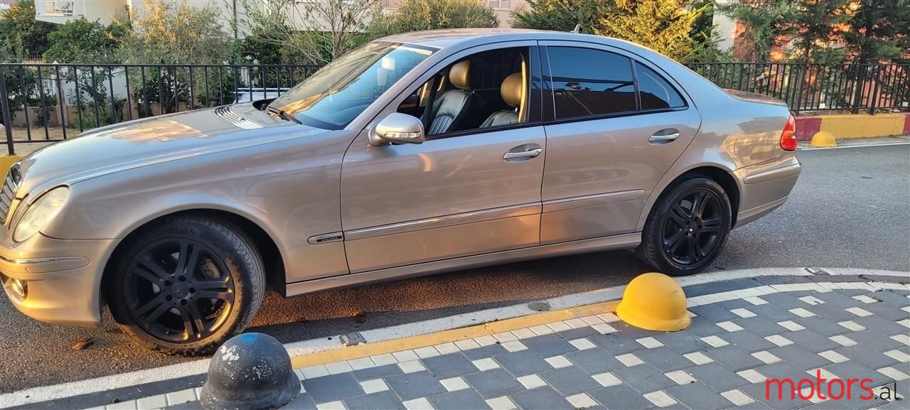 2007' Mercedes-Benz E 320 photo #4