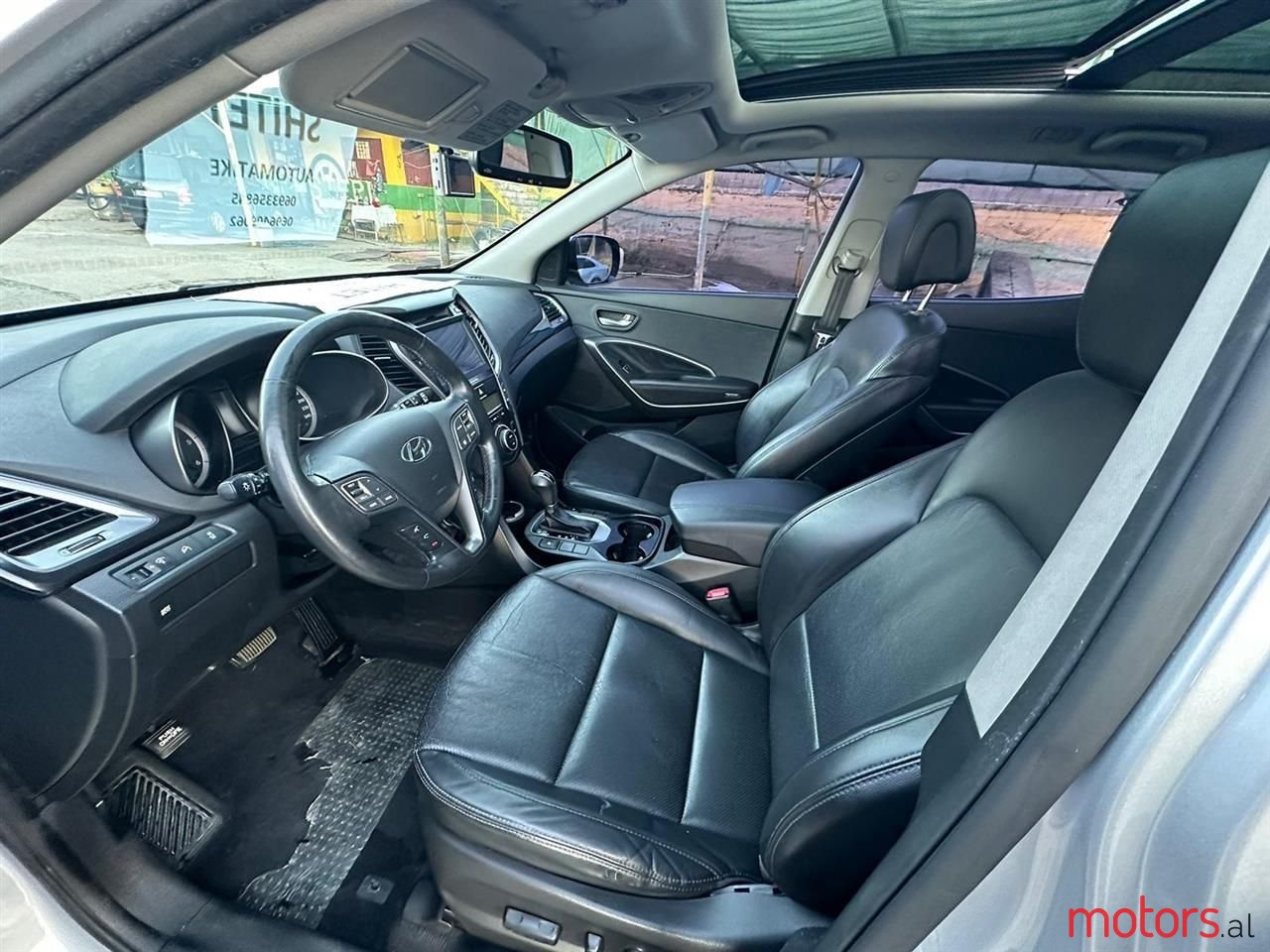 2013' Hyundai Santa Fe photo #5