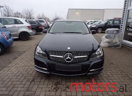 2012' Mercedes-Benz C 220 photo #3