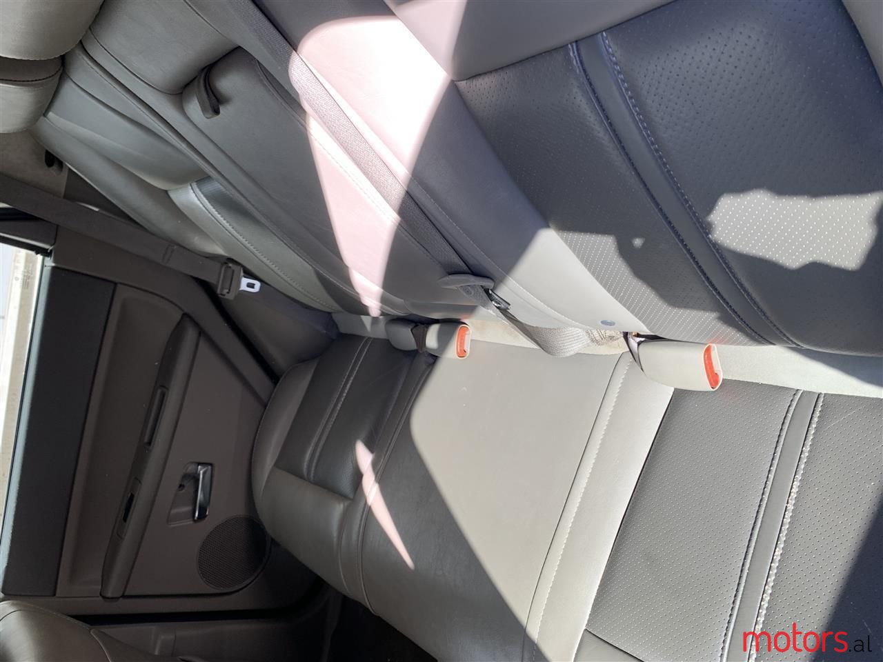 2006' Jeep Grand Cherokee photo #5