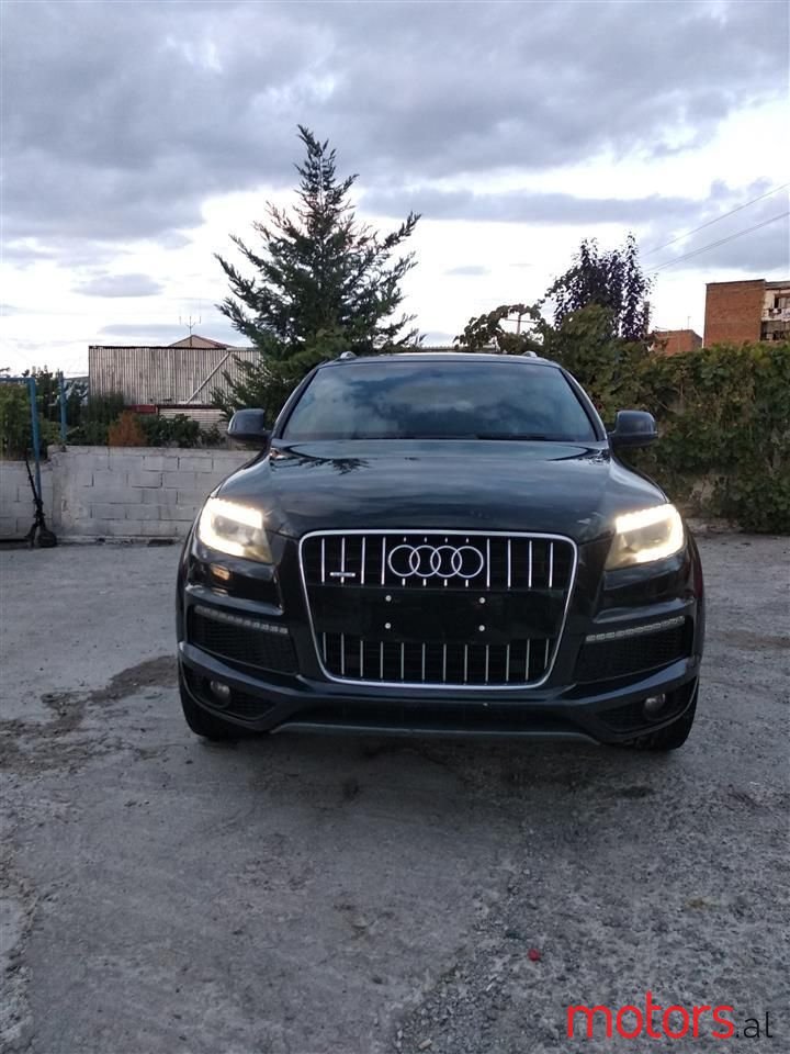 2011' Audi Q7 photo #2