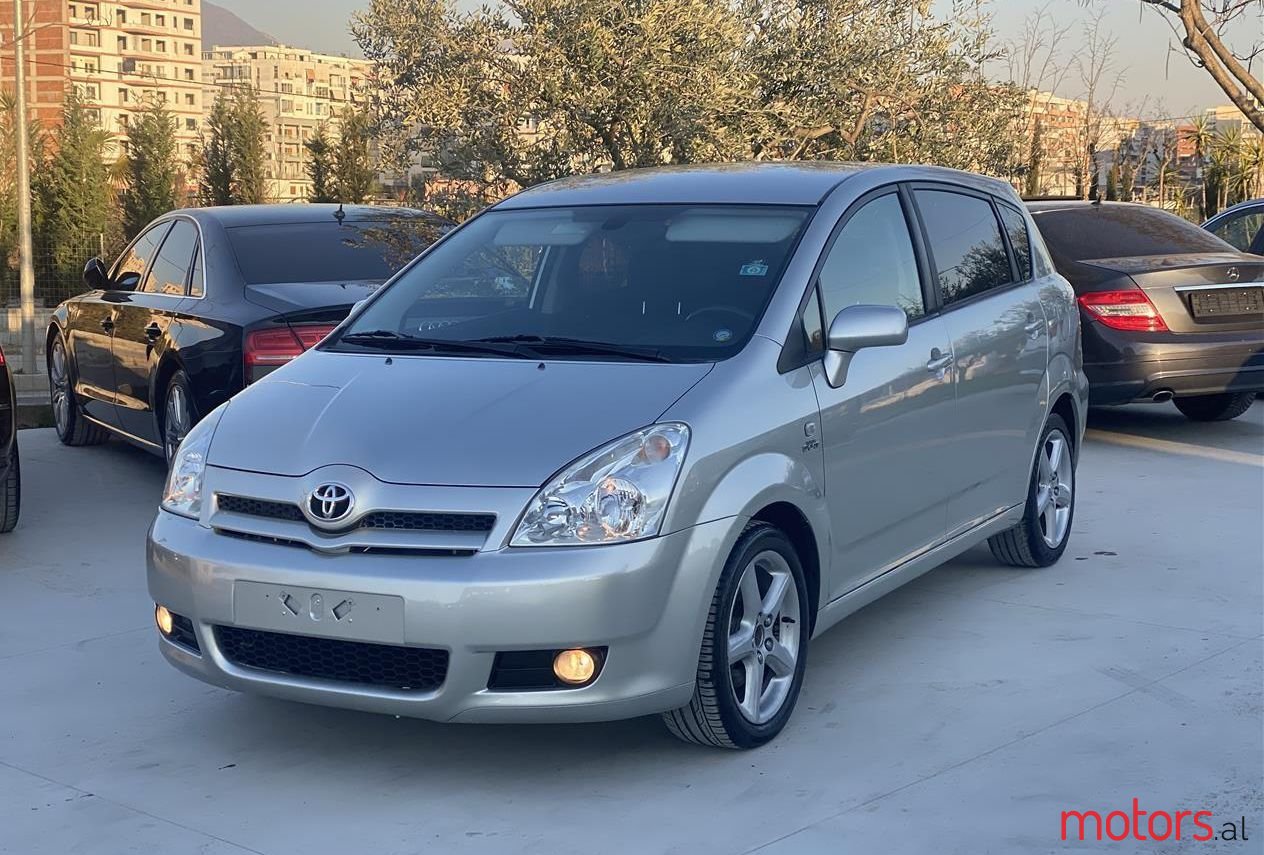 2006' Toyota Verso photo #1