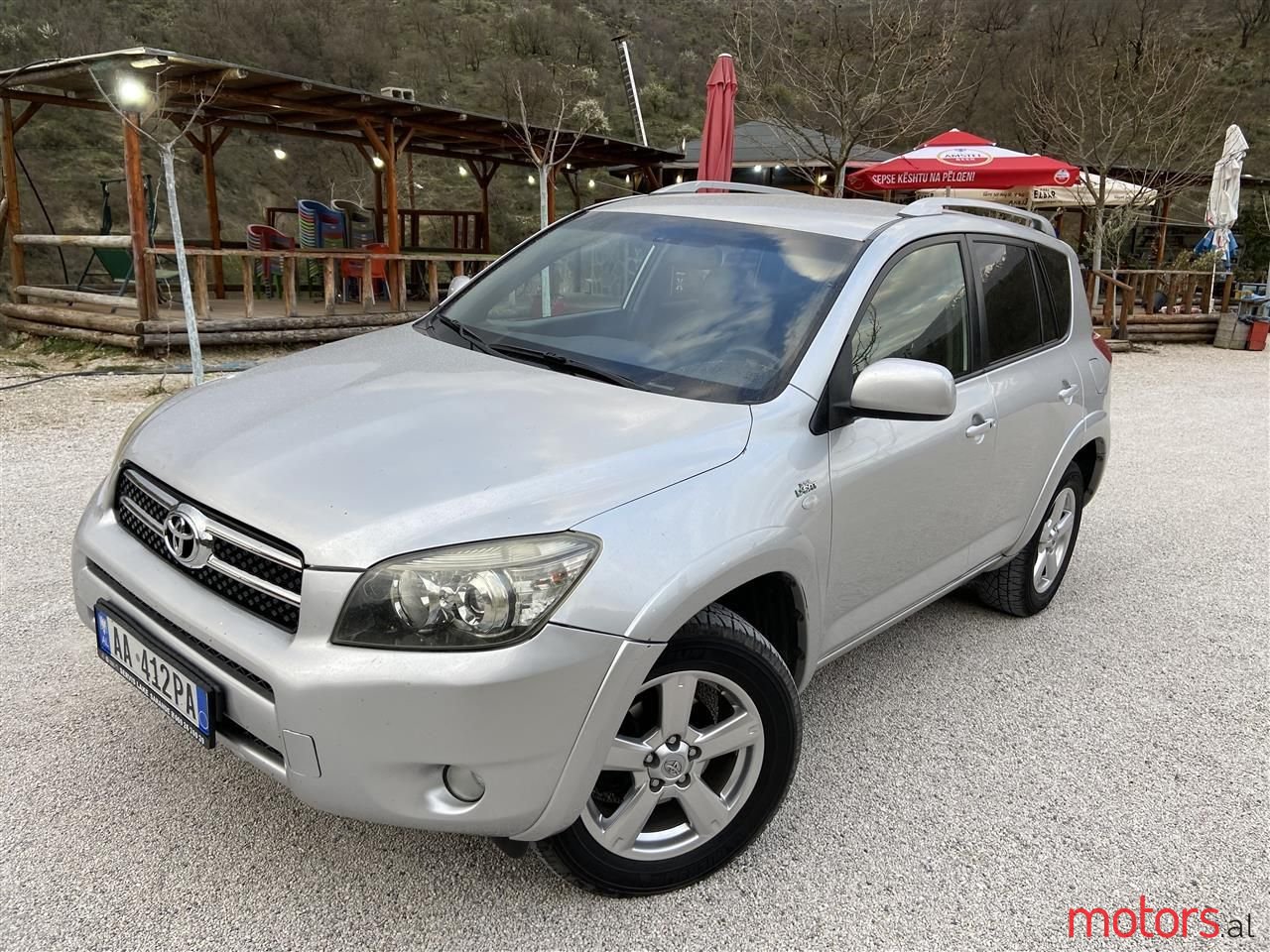 2006' Toyota RAV4 photo #1