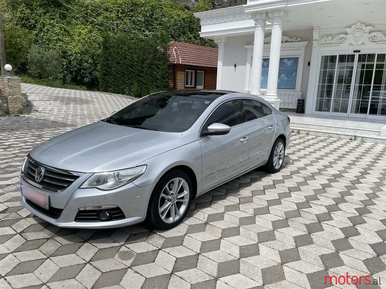 2010' Volkswagen Passat photo #6