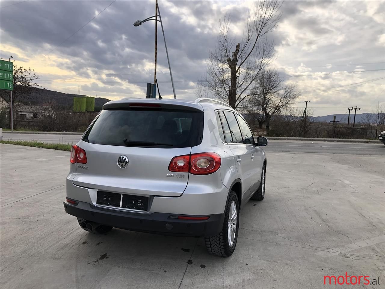 2009' Volkswagen Tiguan photo #4