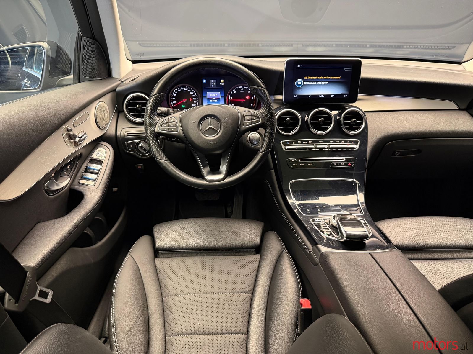 2016' Mercedes-Benz GLC 220 photo #2