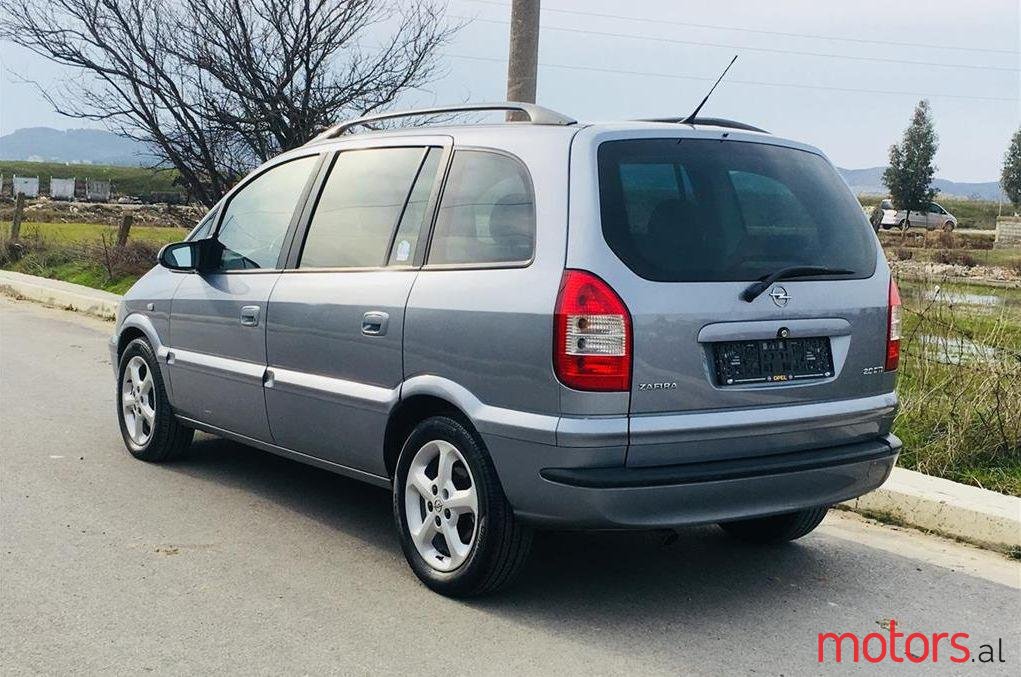 2004' Opel Zafira photo #1