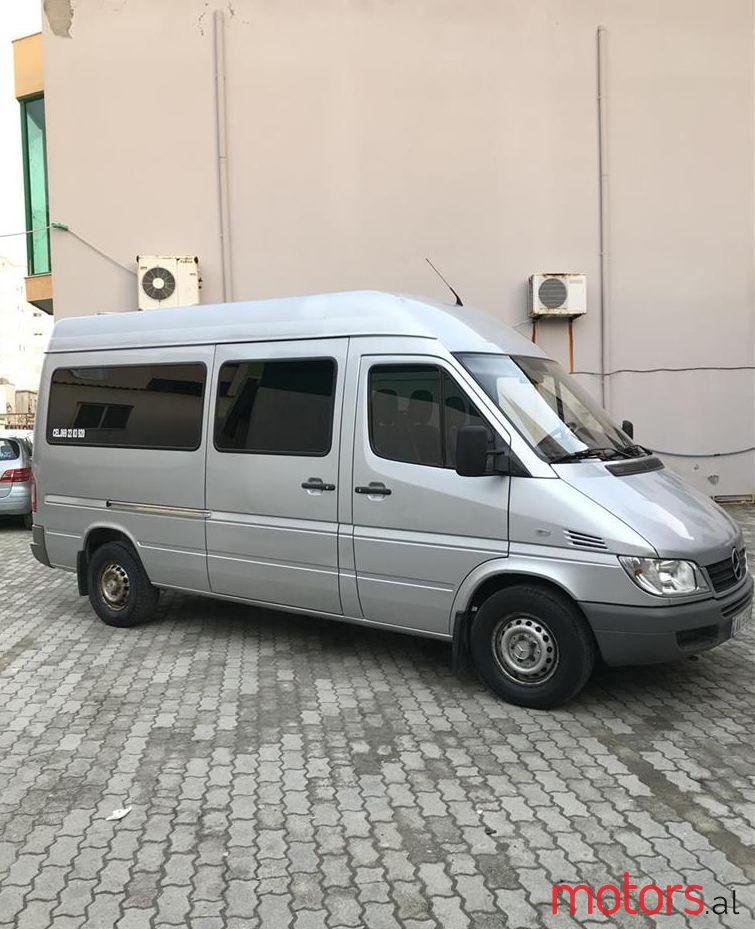 2005' Mercedes-Benz Furgon photo #1