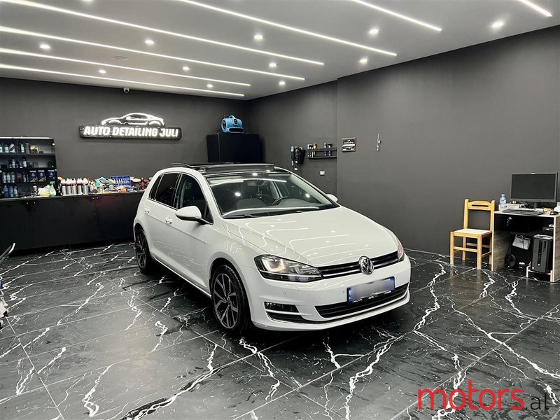 2015' Volkswagen Golf photo #4