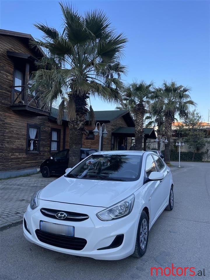 2016' Hyundai Accent photo #4