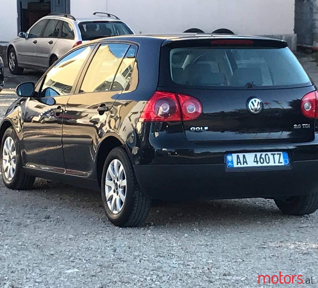 2004' Volkswagen Golf photo #6