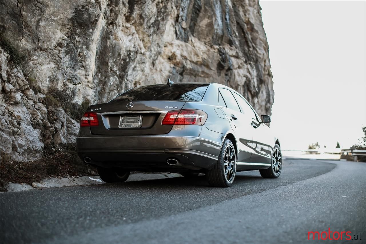 2012' Mercedes-Benz E 350 photo #3