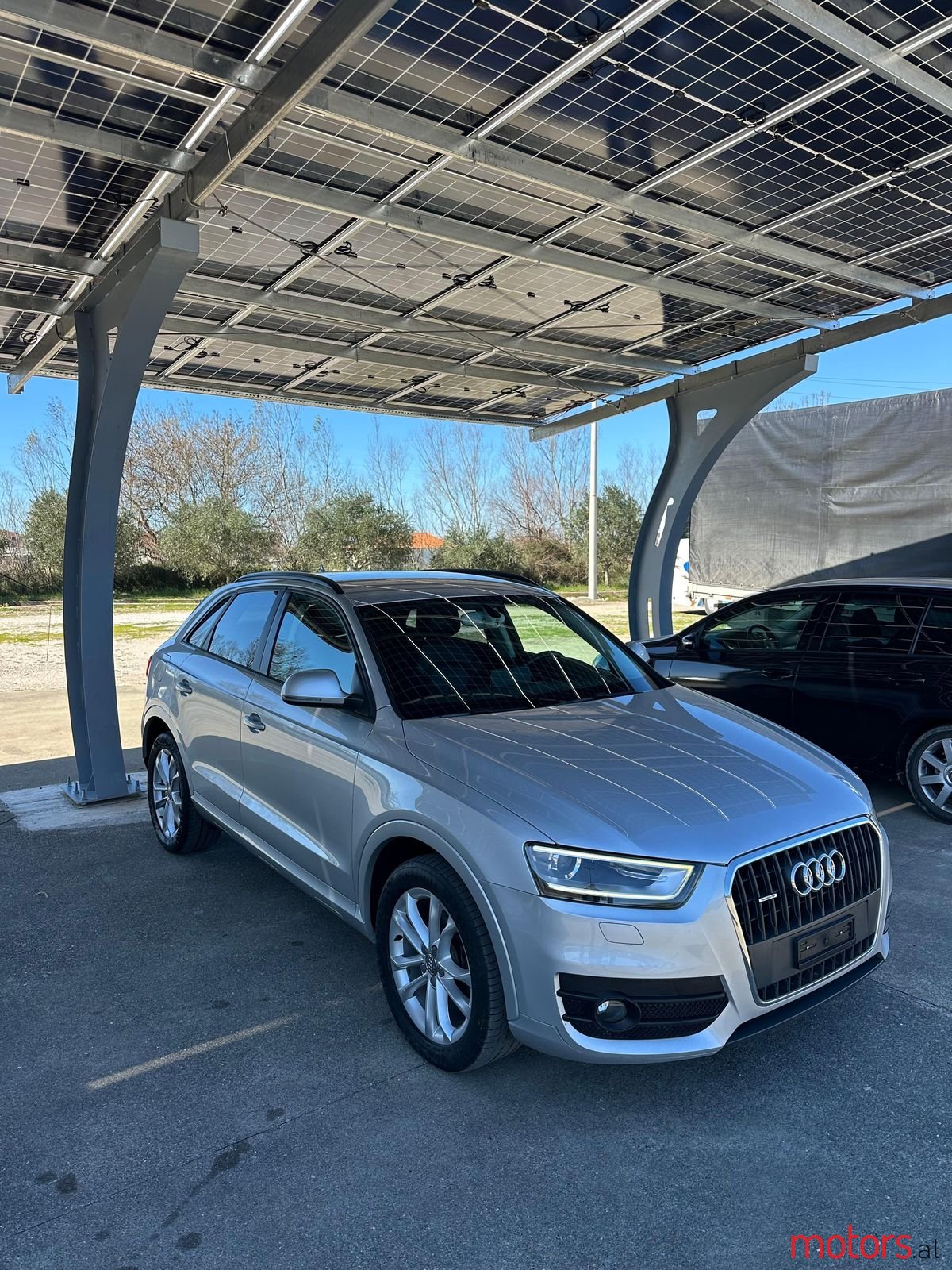 2013' Audi Q3 photo #2