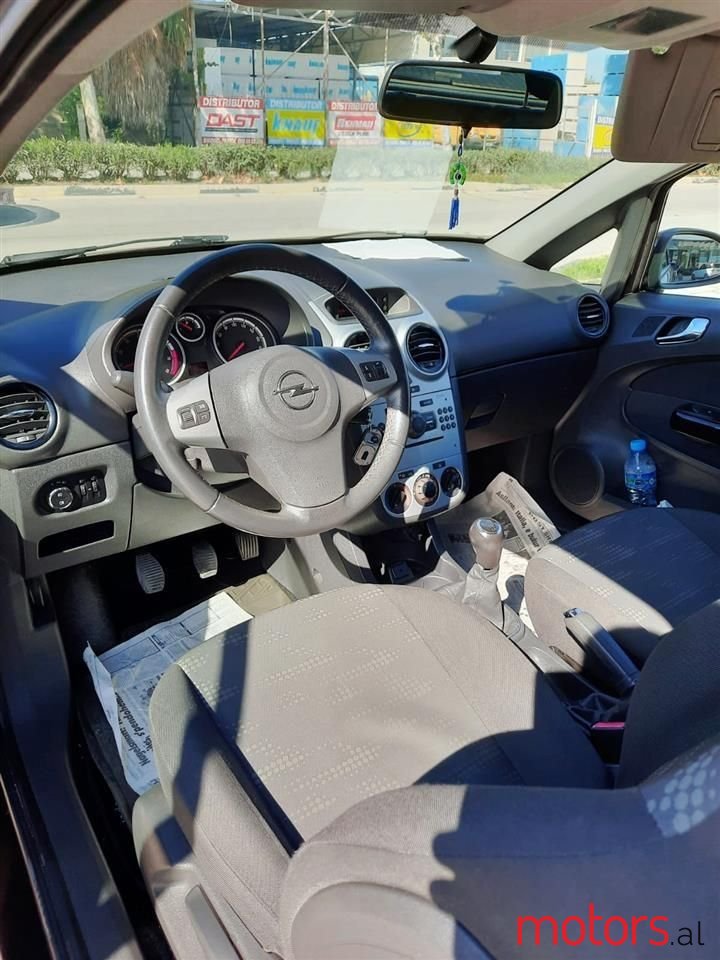 2012' Opel Corsa photo #5