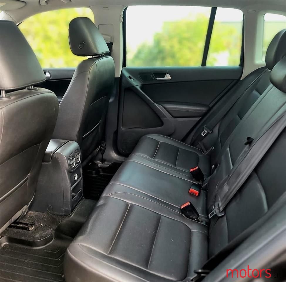2014' Volkswagen Tiguan photo #4