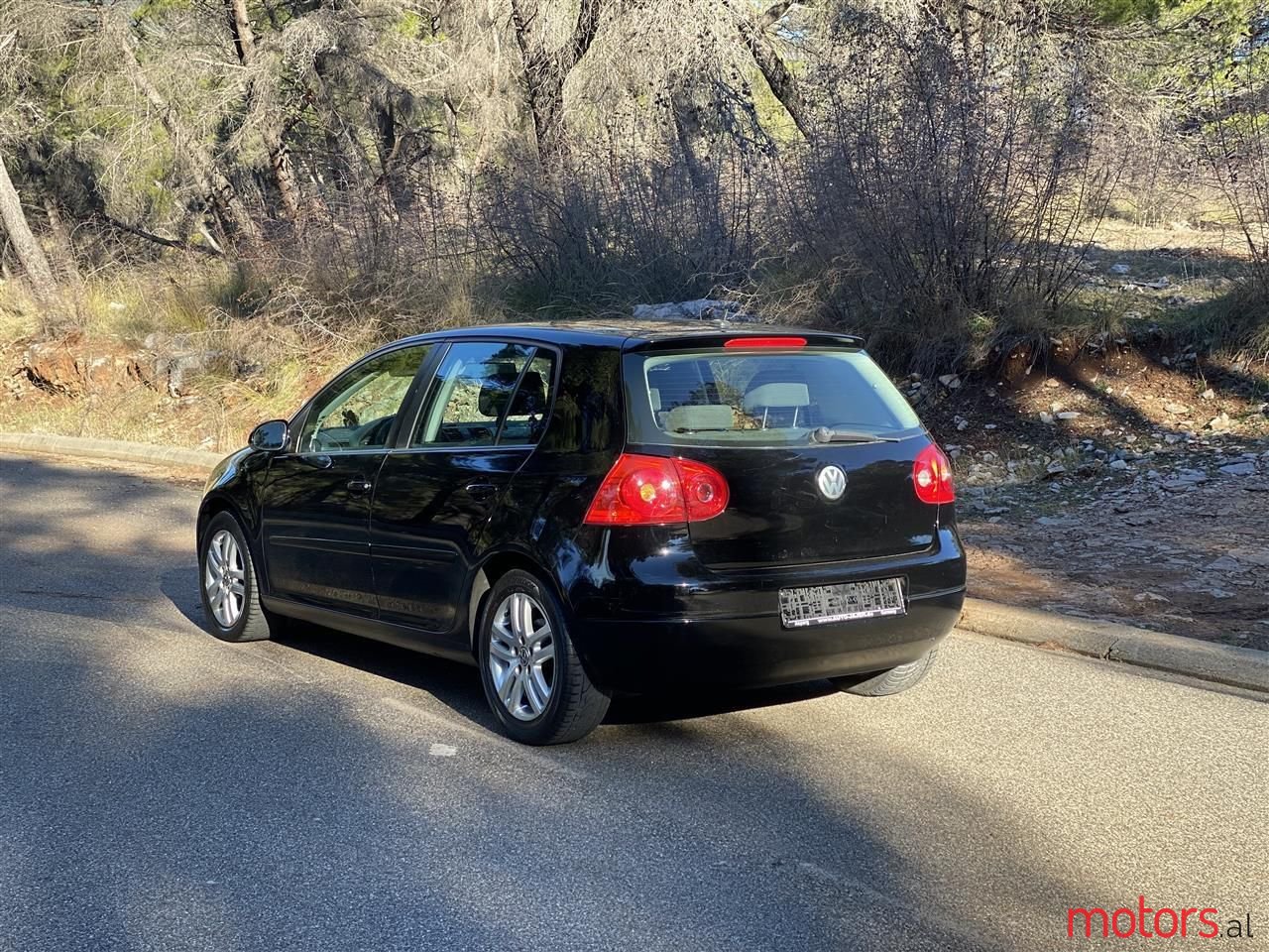 2006' Volkswagen Golf photo #2