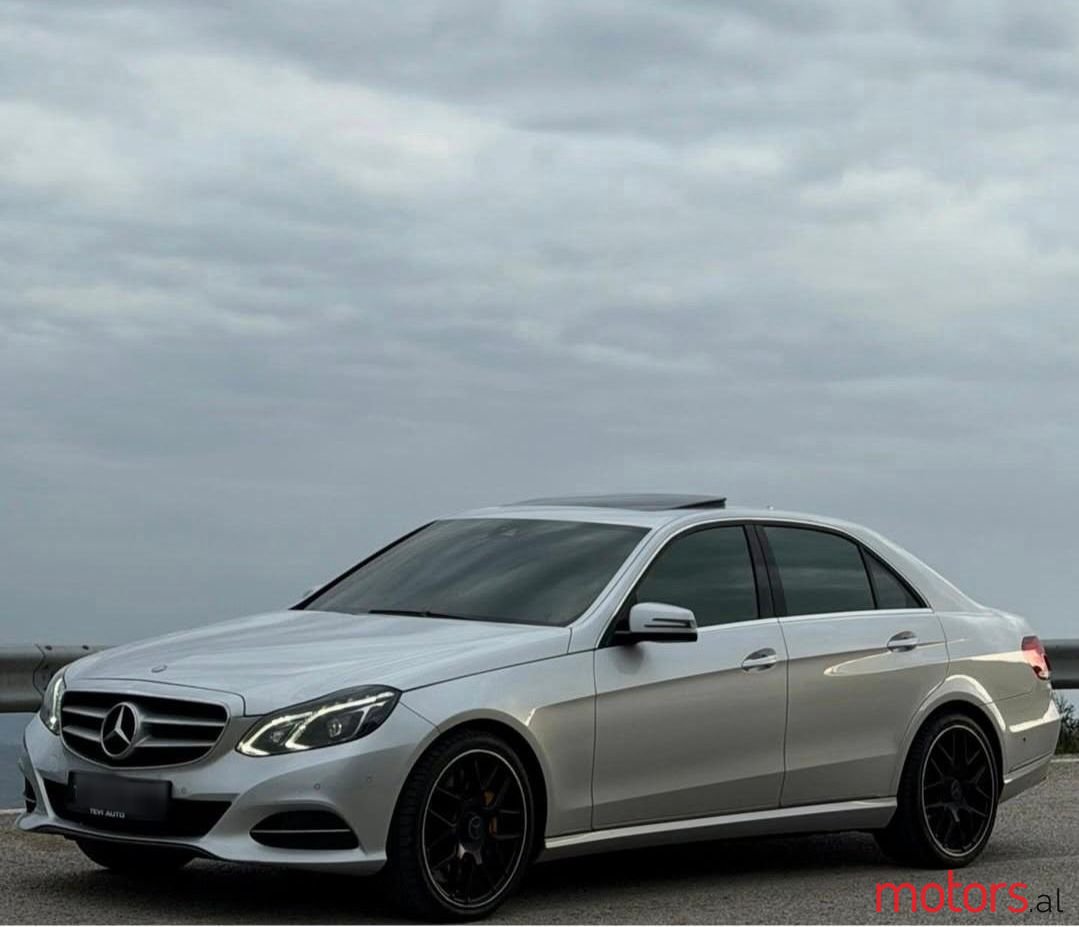 2014' Mercedes-Benz E 220 photo #1