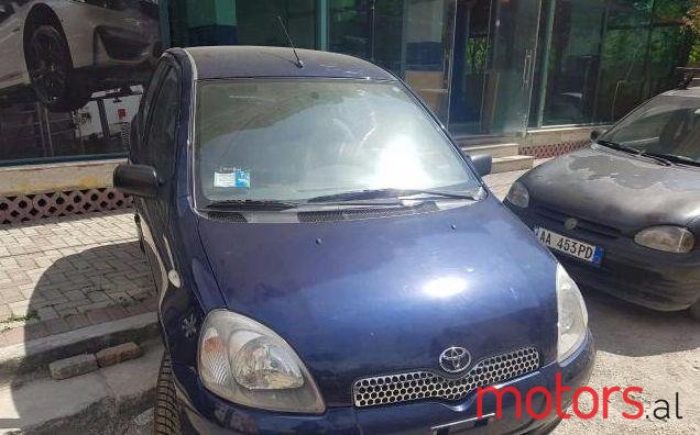 2001' Toyota Yaris photo #1