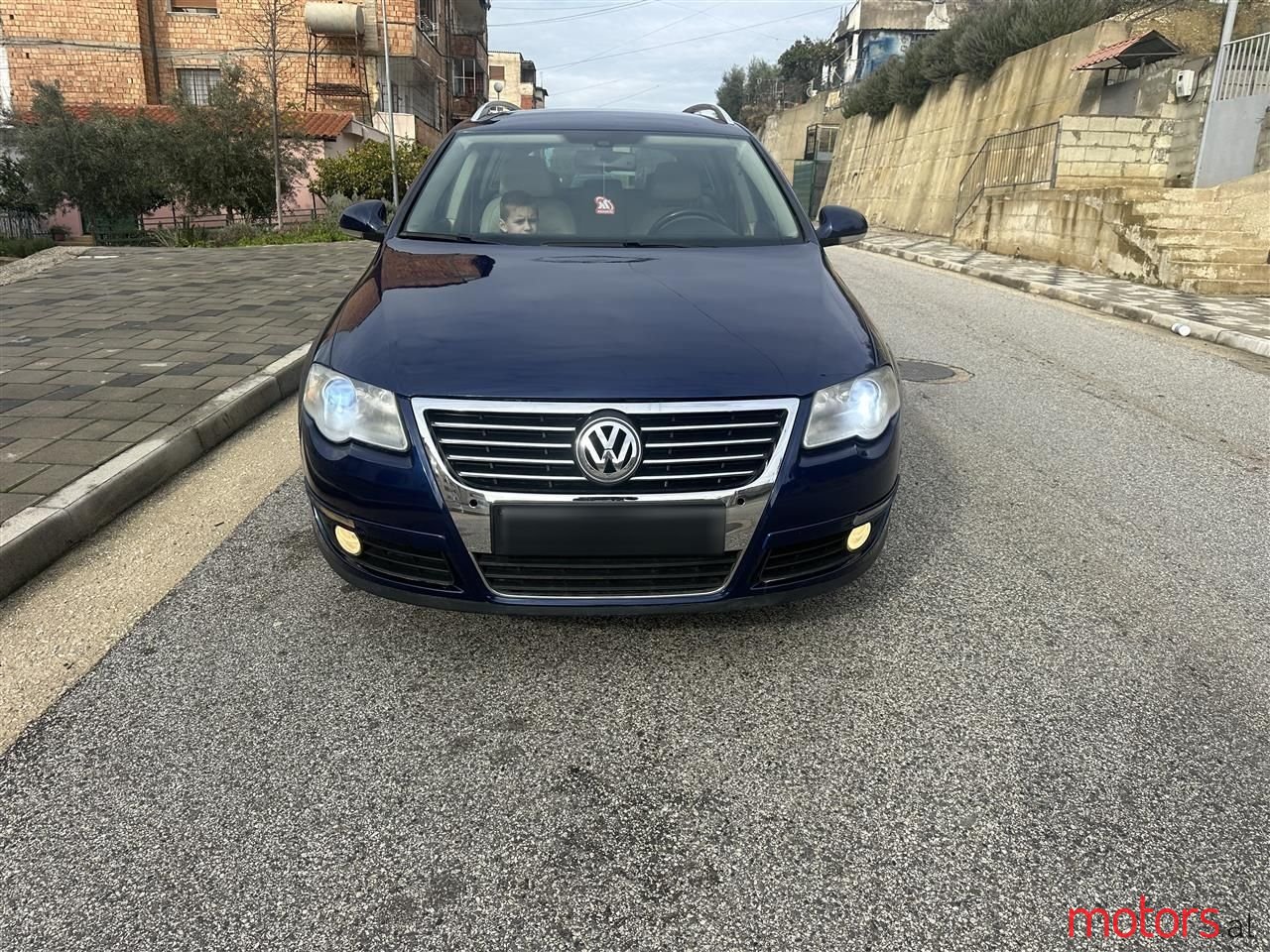 2010' Volkswagen Passat photo #2