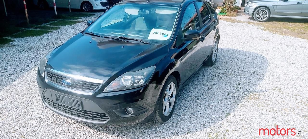 2011' Ford Focus photo #3