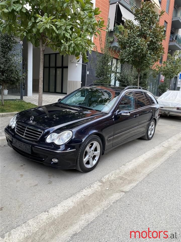 2005' Mercedes-Benz C 220 photo #1
