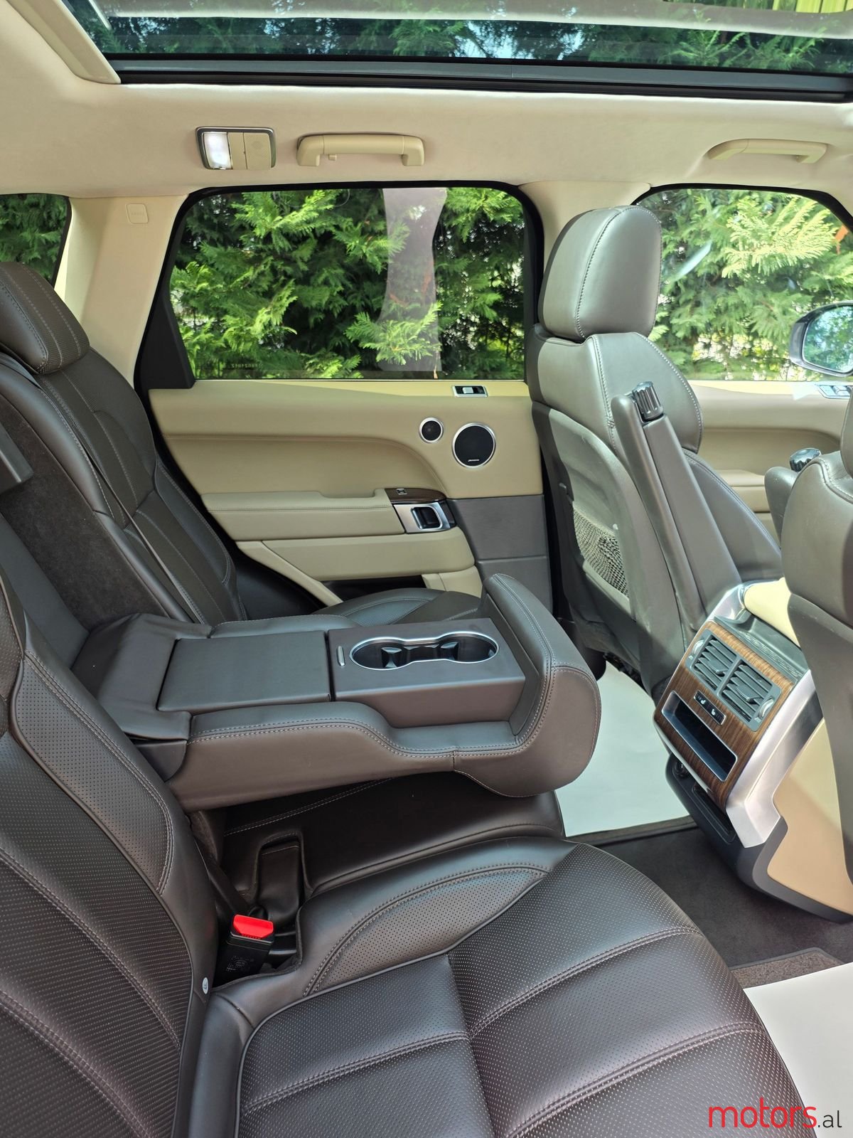 2016' Land Rover Range Rover Sport photo #4