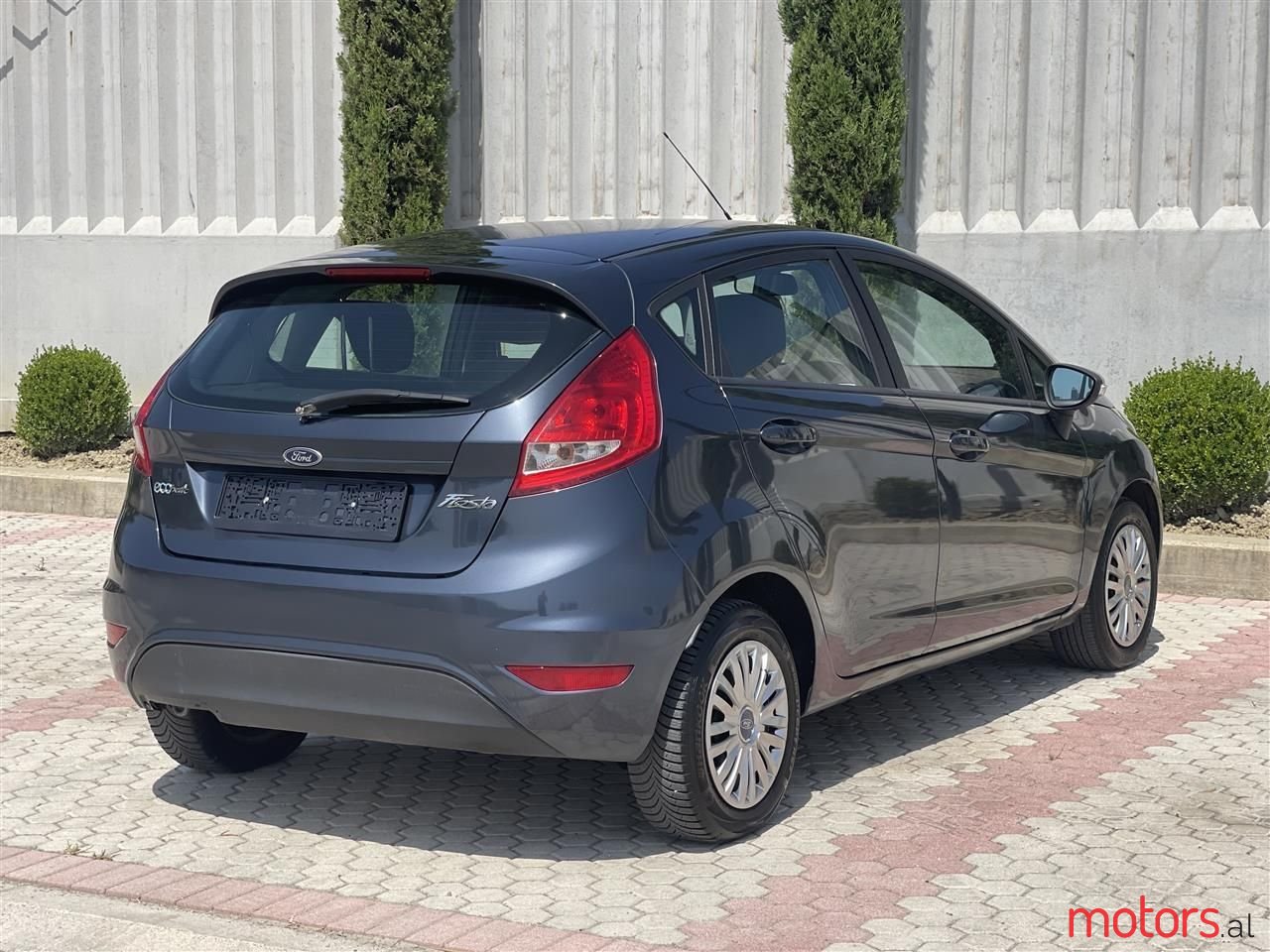 2010' Ford Fiesta photo #5