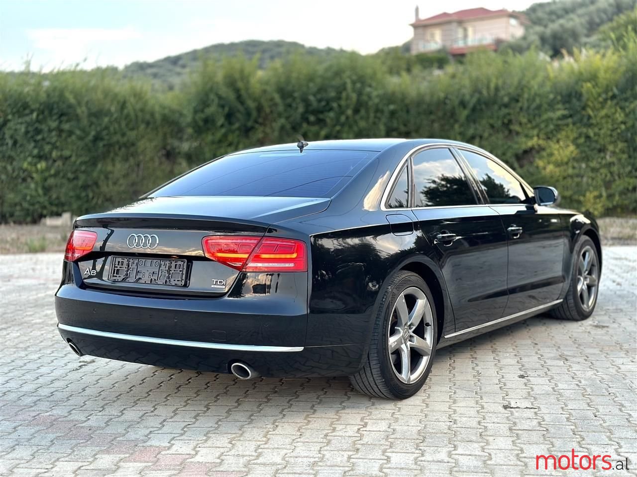 2014' Audi A8 photo #4