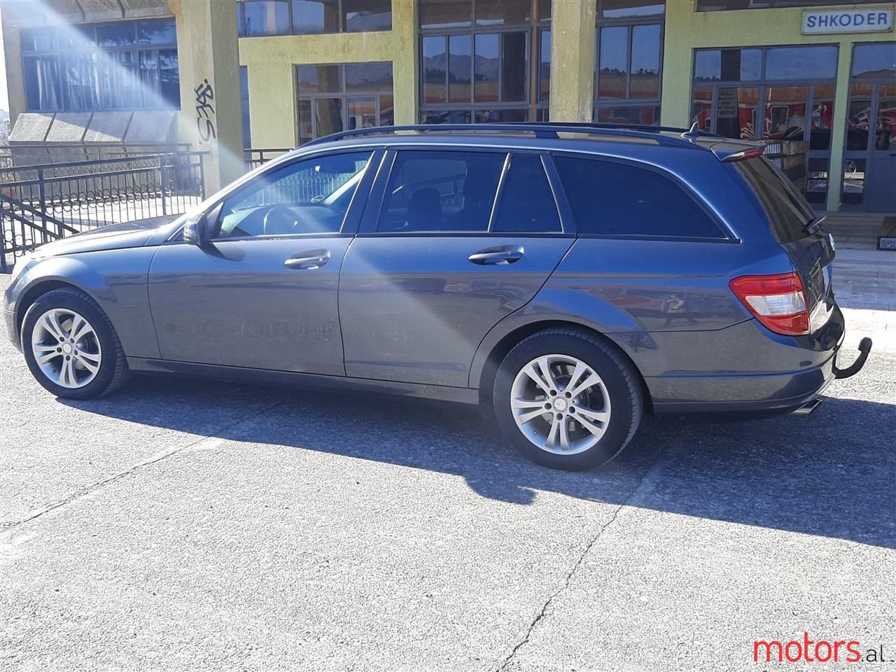 2009' Mercedes-Benz 220 photo #3