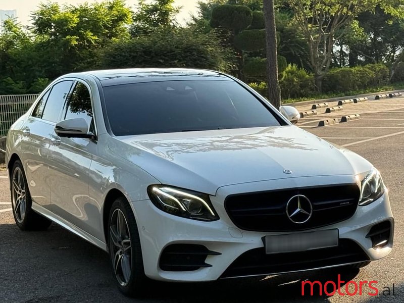 2017' Mercedes-Benz E 350 photo #6